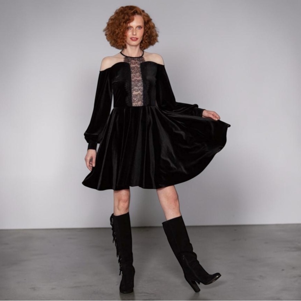Black Velvety Mini Dress Lace Illusion Neckline Whimsigoth Witchy Y2K Size Small